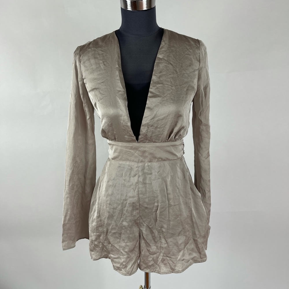 V-neck Long Sleeve Romper